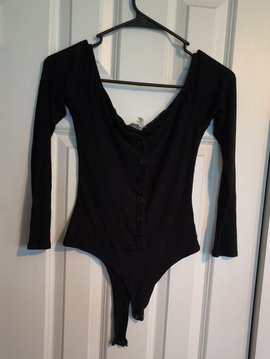 Fashion Nova Tops - Fashion Nova Black Ribbed Long-Sleeve Button-Front Scoop Bodysuit